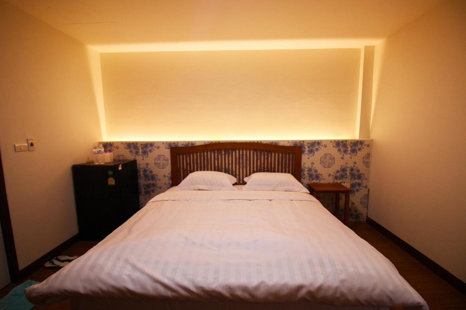 Bk Hotel Mae Sariang Εξωτερικό φωτογραφία