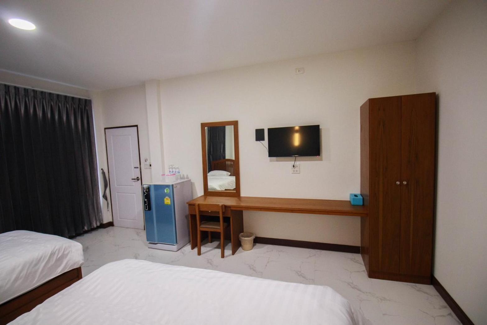 Bk Hotel Mae Sariang Εξωτερικό φωτογραφία